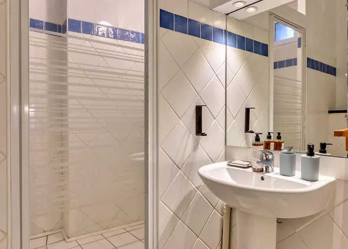 Geoffroy Sublime Duplex A Proximite De La Place Du Vieux Marche Apartment